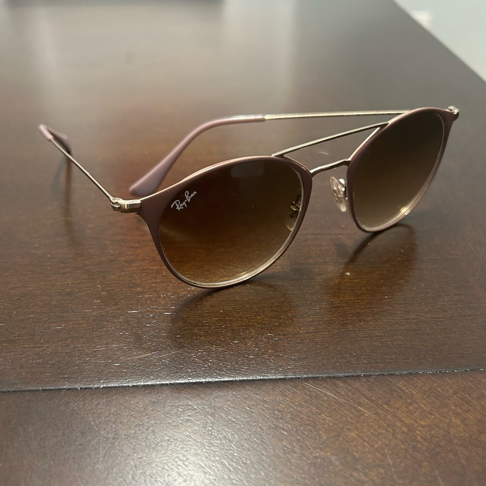 Ray-Ban polished beige Sunglasses with light brown gradient lenses